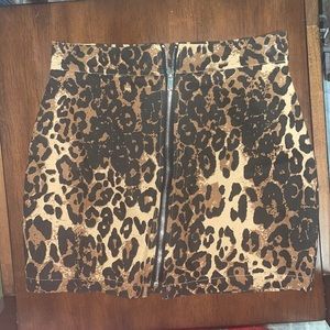 Front zip up bodycon, cheetah print mini skirt